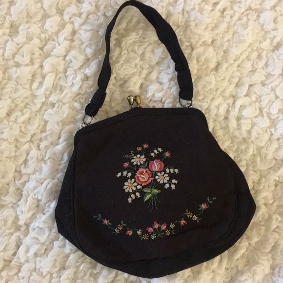 Vintage Embroidered Evening Bag - Picture 3 of 6